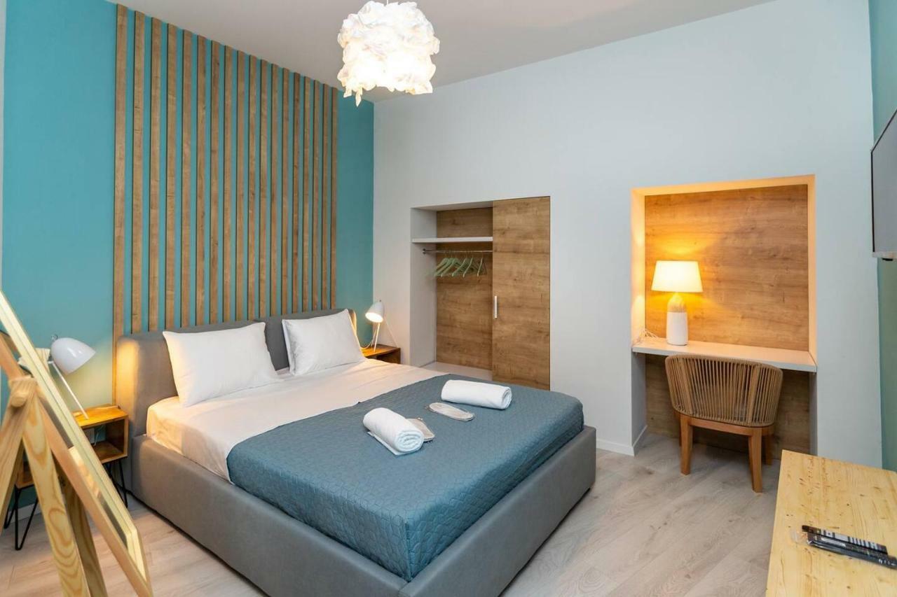 Modern Studio Near Rustaveli Ave - By Wehost Tbilissi Extérieur photo